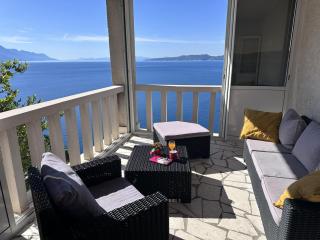 Apartment Bellevue - first row to the sea - 8
