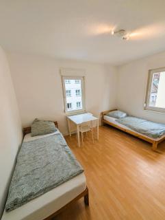 RENOVIERTE 3 ZKB Flurstr 17 50 Stuttgart - 1