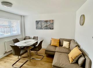Free Parking Maidstone Centre Long Stay Discounts 4bed& 2bath - 4
