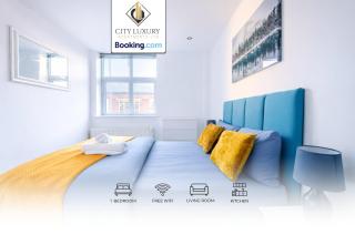 Entire Flat By City Luxury Apartments Short Term Lets Leicester City Centre Near LRI - 0