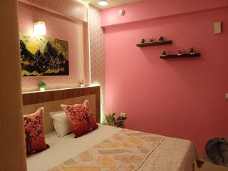 luxe retreat near Prem mandir by RAMYA STAYS - 6