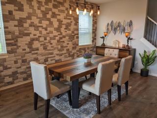Comfy home in NE Vancouver - 6