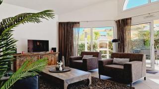 Villa 09, piscine chauffée 8 personnes à 2 pas de l'océan - 1