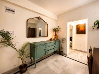 South Kolkata Metro Stay 2BHK Near Hospitals - 8