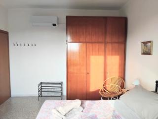 Private room and bathroom close to Piazzale Roma in Venice Mestre - 6