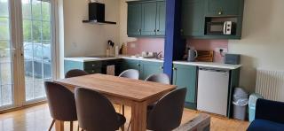 Mountain View 3 Bed apartment - 7