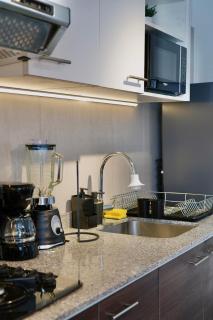 Suite with private balcony and parking - City view - 1