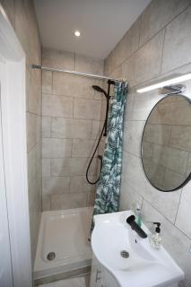 A-N-G Apartments - Parking EV 22kW by the Beach, Canoe Lake & South Parade Pier - 4