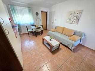 JOSKO GORE Apartment with balcony and sea view - Crikvenica - 3