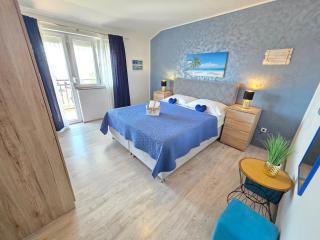 JOSKO GORE Apartment with balcony and sea view - Crikvenica - 1
