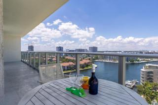 Corner Modern Ocean View Low Floor - 4