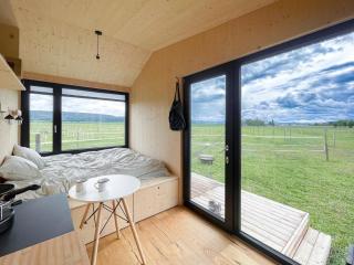 Cabin stay with optional Donkey Picnic Experience - 8