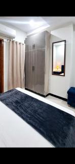Luxury Private 2BHK Retreat with Netflix WiFi Ac & self check-in - 4