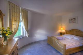 Villa Buric Fw 2 mit Garten und Grill - 1