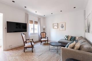 Monthly Central Flat Urgell 1 min AC Wi-Fi - 4