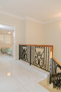 The Surbiton- New Kingston's Premier Private Villa - 9