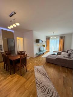 Quiet upscale area with stunning view - 7