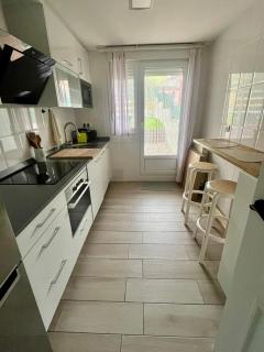 Casuca de Cuchia, casa con jardín junto a la playa - 1