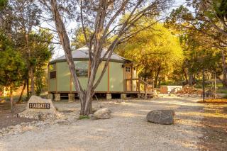 Stargazer Luxe-Yurt with private Hot Tub - 7