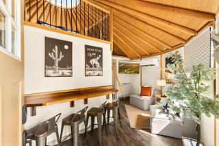 Stargazer Luxe-Yurt with private Hot Tub - 5
