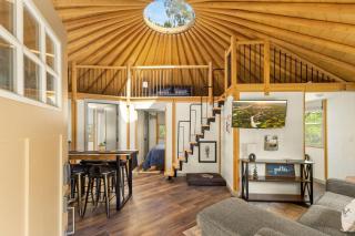 Voyager Yurt Cabin in Hill Country Luxury w Hot Tub - 7