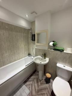 Vibrant City Centre 2 Bedroom Flat - George Street - 2
