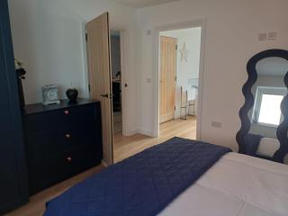 Ives End - 6