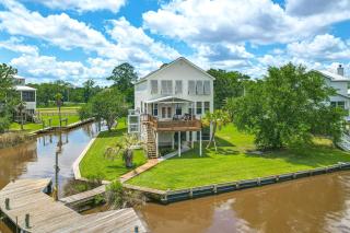 Bayou Breeze! Waterfront Home w/ Dock + Deck - 0