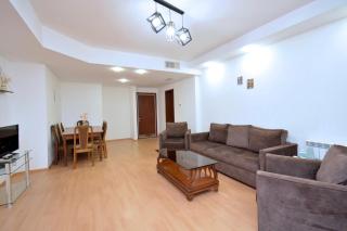 Aram Street Park Malibu 2 bedroom open balcony - 8