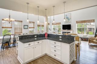 Bayou Breeze! Waterfront Home w/ Dock + Deck - 2