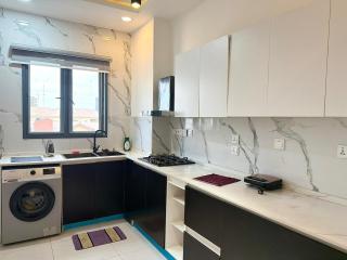 Deluxe 2BDR, Rooftop Pool, City View In Lekki 1 - 6