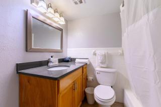 Stylish South Tampa Retreat Pool Gym & King Beds - 4