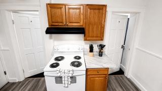 Bachi - Cozy 3BR Apt with Parking, Desk & Fast WiFi near Yale, Quinnipiac, SCSU & Hospitals - 3