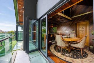 Belmont Deco Noir Penthouse Wellness & Spa - 0