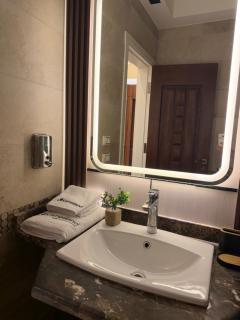 Spacious 3BR with Private Garden - By Kemetland - 1