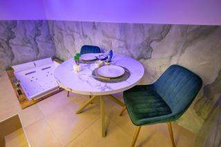 Column Luxury Suite with jacuzzi - 3