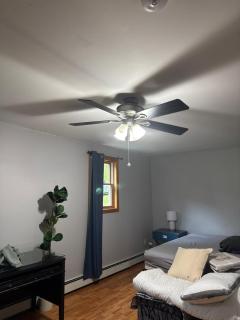 Quiet Cozy Stay Spacious Home Near Beach & Shops - 9