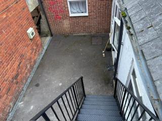 Newly refurbished One Bedroom Flat In Addlestone - 2