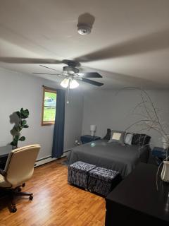 Quiet Cozy Stay Spacious Home Near Beach & Shops - 2