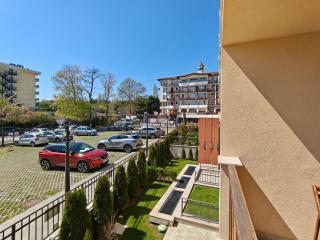 Apt "Sun and Sea 2" next to swimming pool - 1