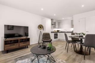 Modern 1 Bedroom Apartment in Leeds - Sleeps 3 - 6