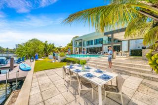 Waterfront Masterpiece Villa Grand Heated Pool Seabreeze Key - 5