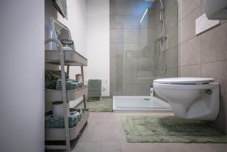 Central attic apartment on Lake Constance - modern - 2