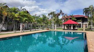 REDhouse Pool Wooden Villa - 6