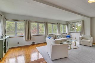 Lakefront Bliss in Mahopac! Charming Home w/ Dock - 4