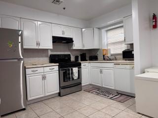 2nd avenue 2King 2 Bath FIFA apartment - 6