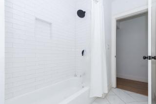 Stylish EaDo Apt - Restaurants - Stadiums - Venues - 5