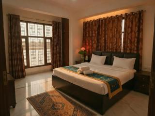 Stay Blessed Ganga View Apartments - 5