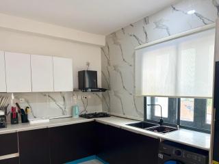 Penthouse 2BR with Rooftop Pool And Water View In Lekki - 3