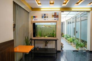 Hotel Urban Stay CyberHub Near Ambience Mall - 8